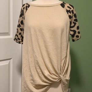 Waffle knit leopard print top, sooo cute!!